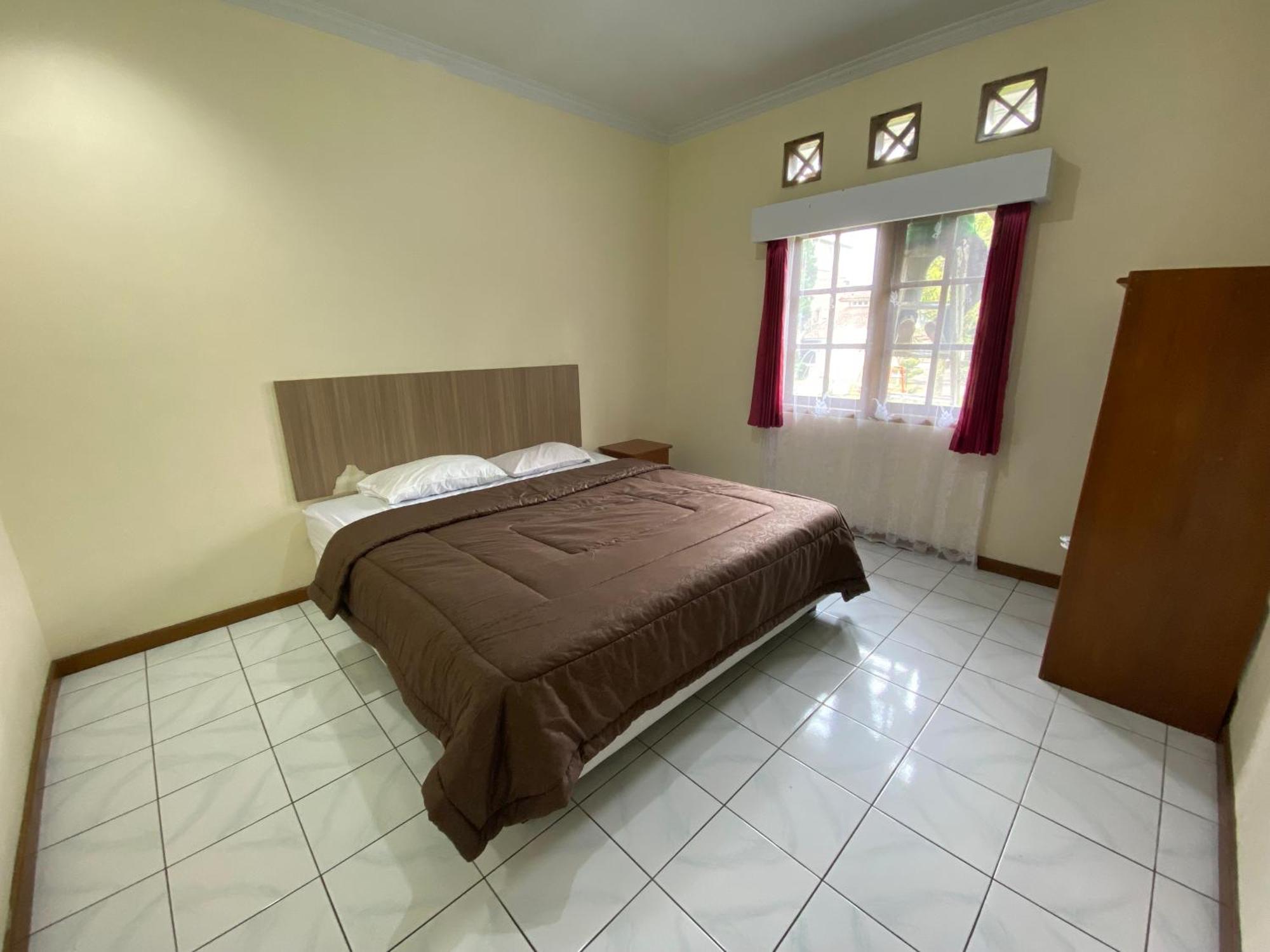 Hotel Puspa Sari Ciater Exterior foto